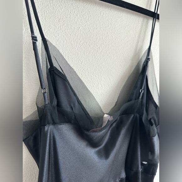 NWT Vintage Victoria’s Secret “Very Sexy” Black Satin Slip Dress – M - Picture 6 of 8
